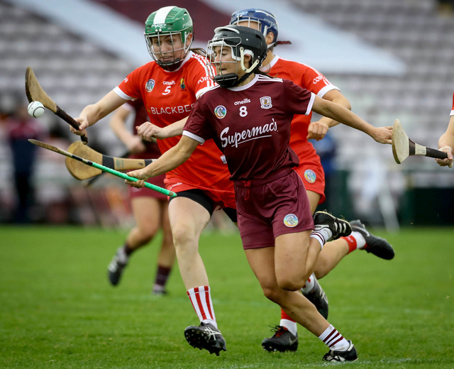 ROUND-UP: Hennelly’s heroics nudge Galway past Cork, while Carton’s 1-14 earns Déise knockout spot
